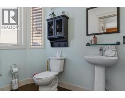 Bedroom - 725 Monashee Road, Silver Star, BC V1B0S5 Photo 15