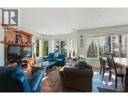 Full bathroom - 725 Monashee Road, Silver Star, BC V1B0S5 Photo 7