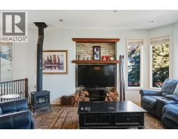 Laundry room - 725 Monashee Road, Silver Star, BC V1B0S5 Photo 8