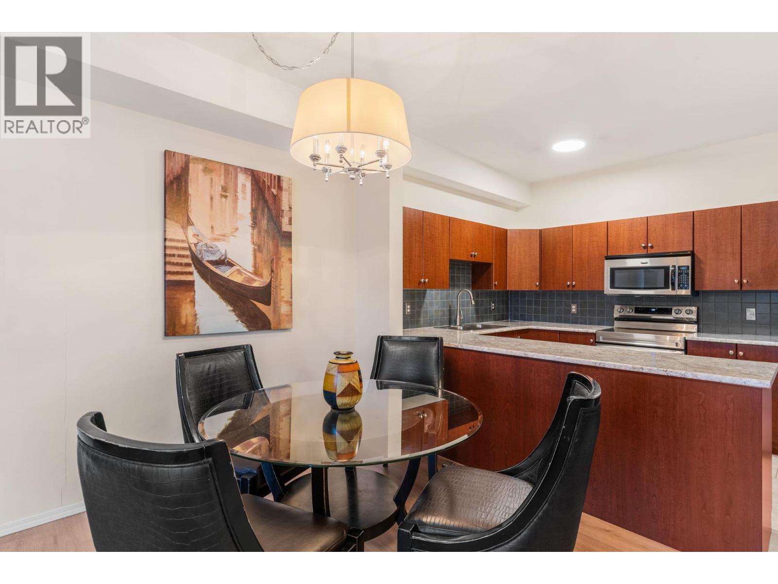 1616 1875 Country Club Drive, Kelowna