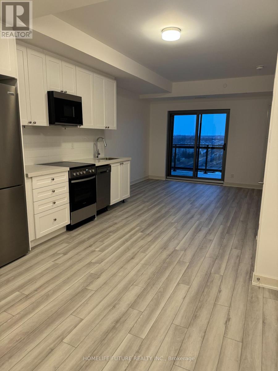 55 Clarington Unit 1112 photo 2