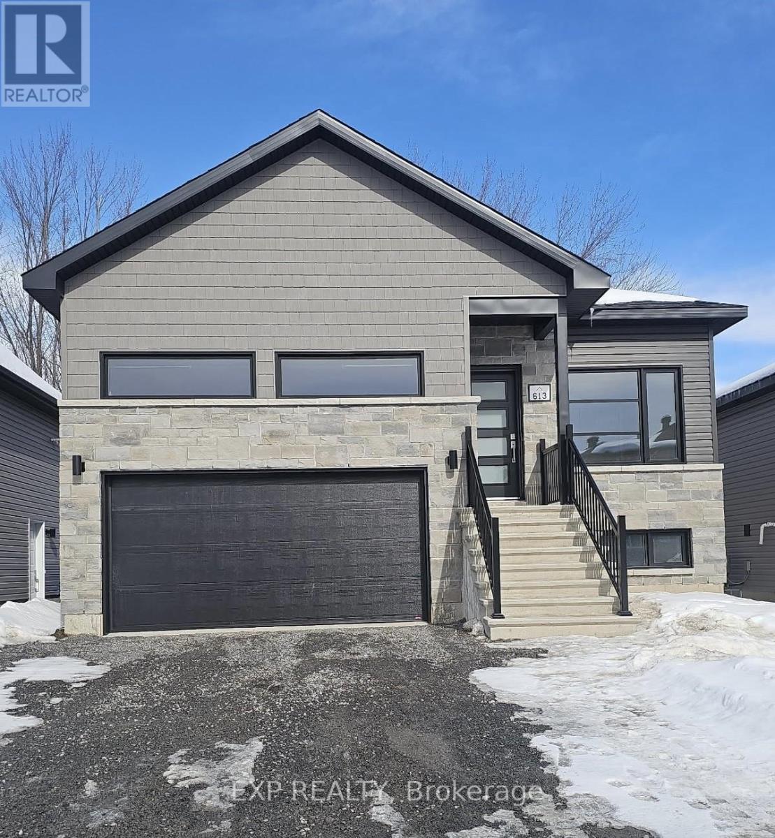 613 MONTESSOR CRESCENT