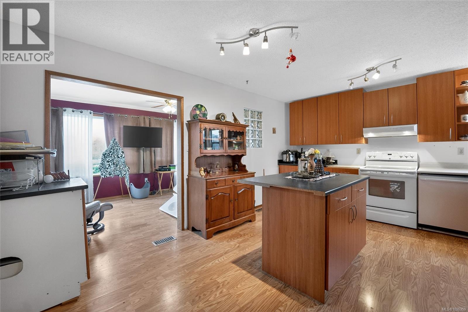 10875 Grandview Rd, Saltair