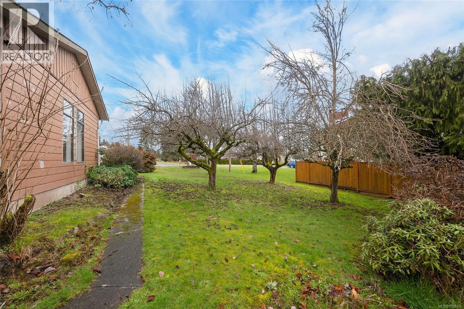 10875 Grandview Rd, Saltair