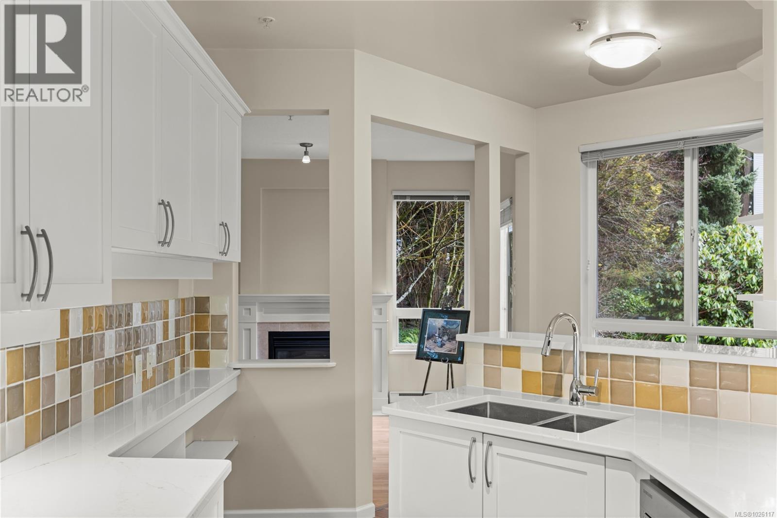 101 5625 Edgewater Lane, Nanaimo