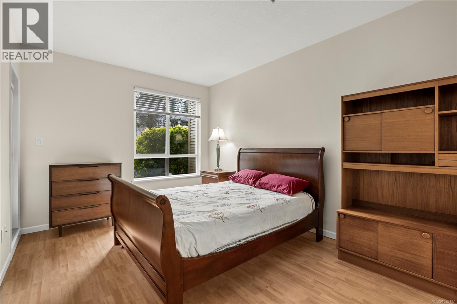 101 5625 Edgewater Lane, Nanaimo