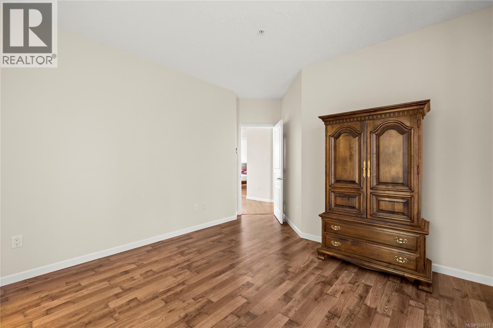 101 5625 Edgewater Lane, Nanaimo