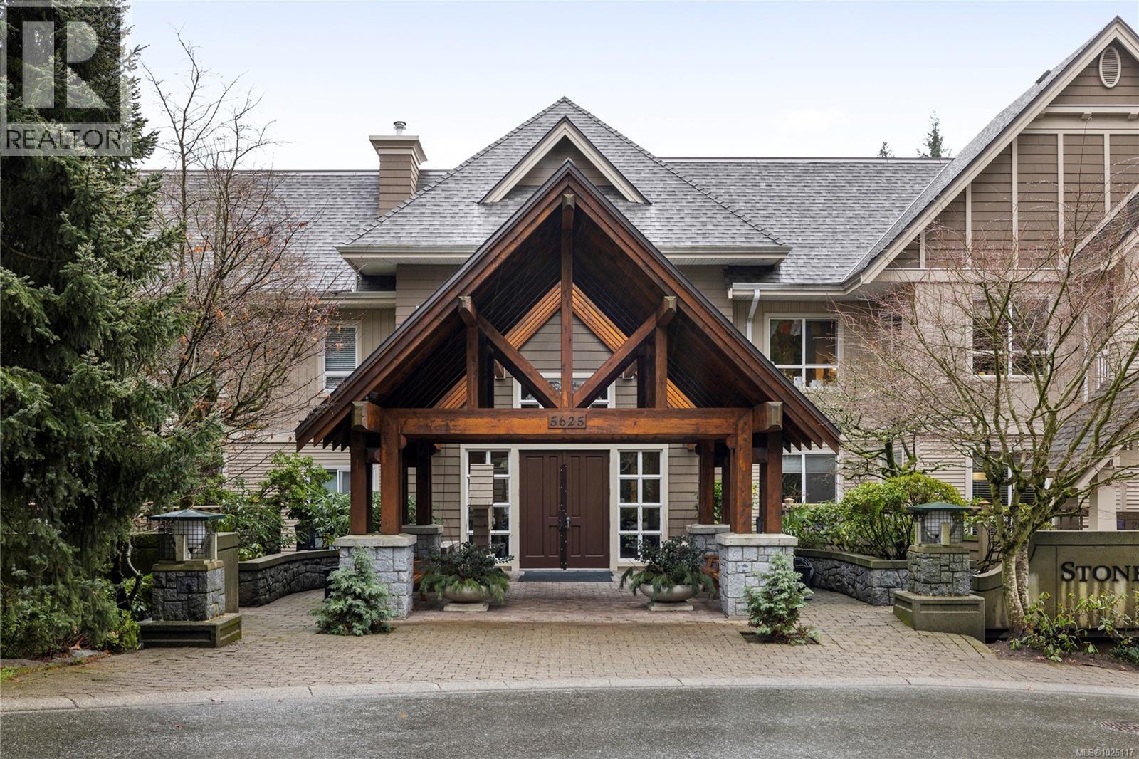 101 5625 Edgewater Lane, Nanaimo