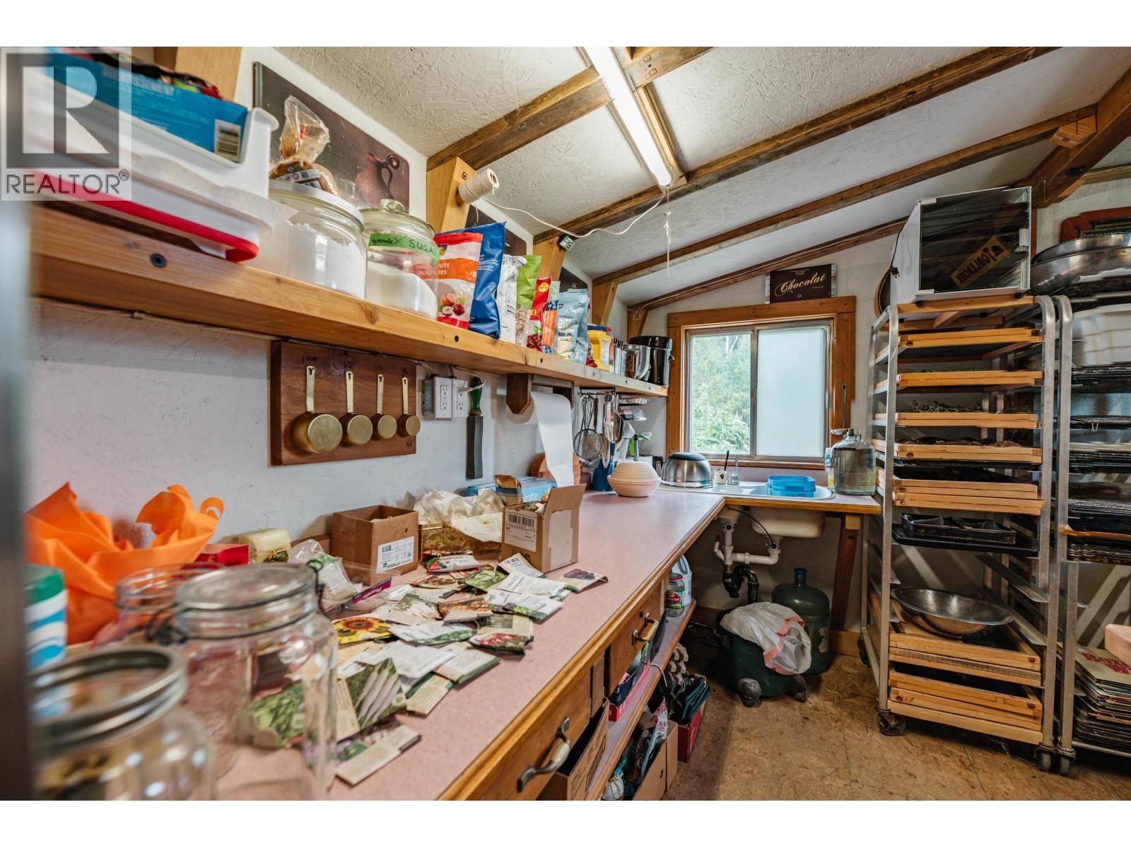 6661 BISS ROAD - 32