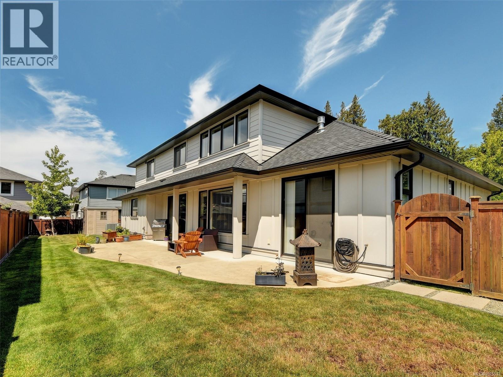 1027 Deltana Ave, Langford