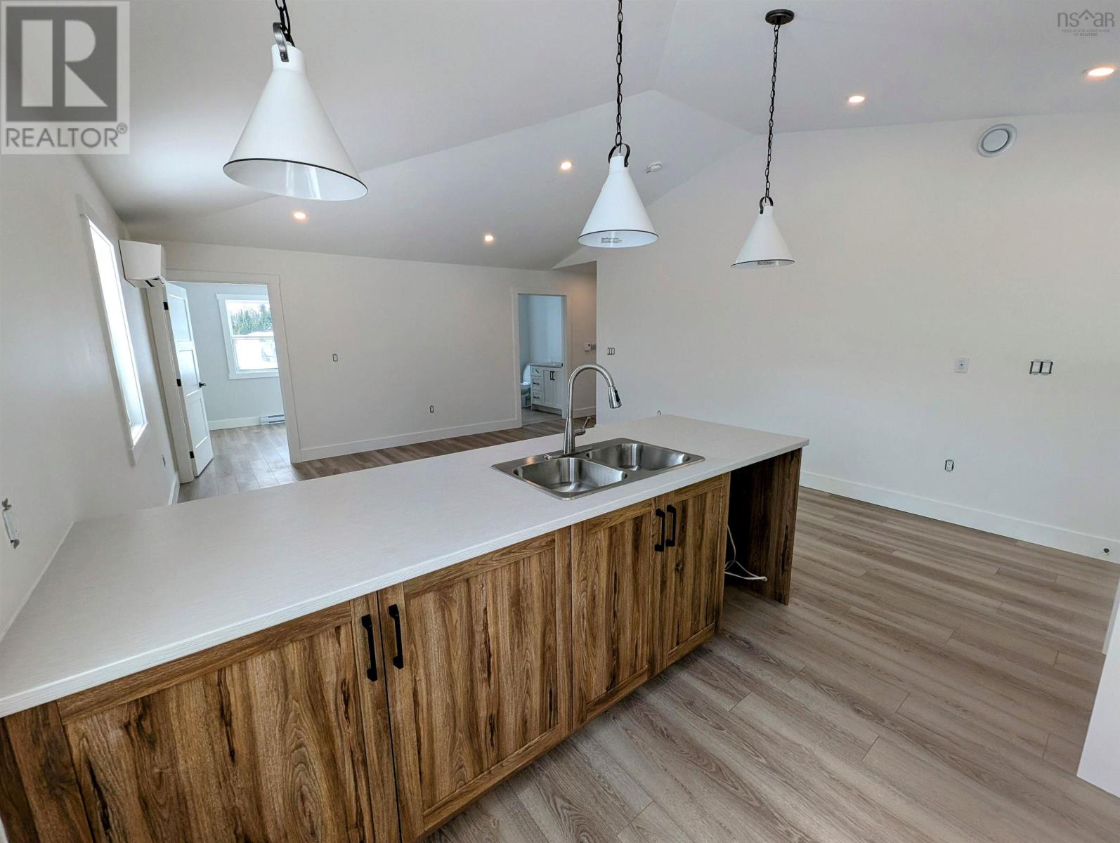 Property 8 of 29 of 8 Shadebush Walk