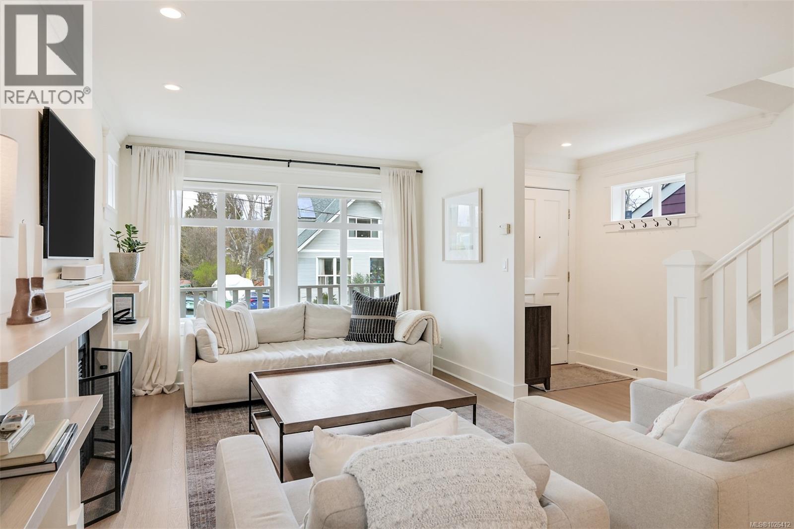  1317 Balmoral Road, Victoria