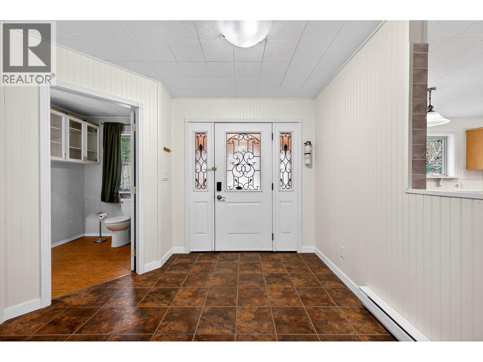 4587 MARTIN CREEK Road, Pritchard