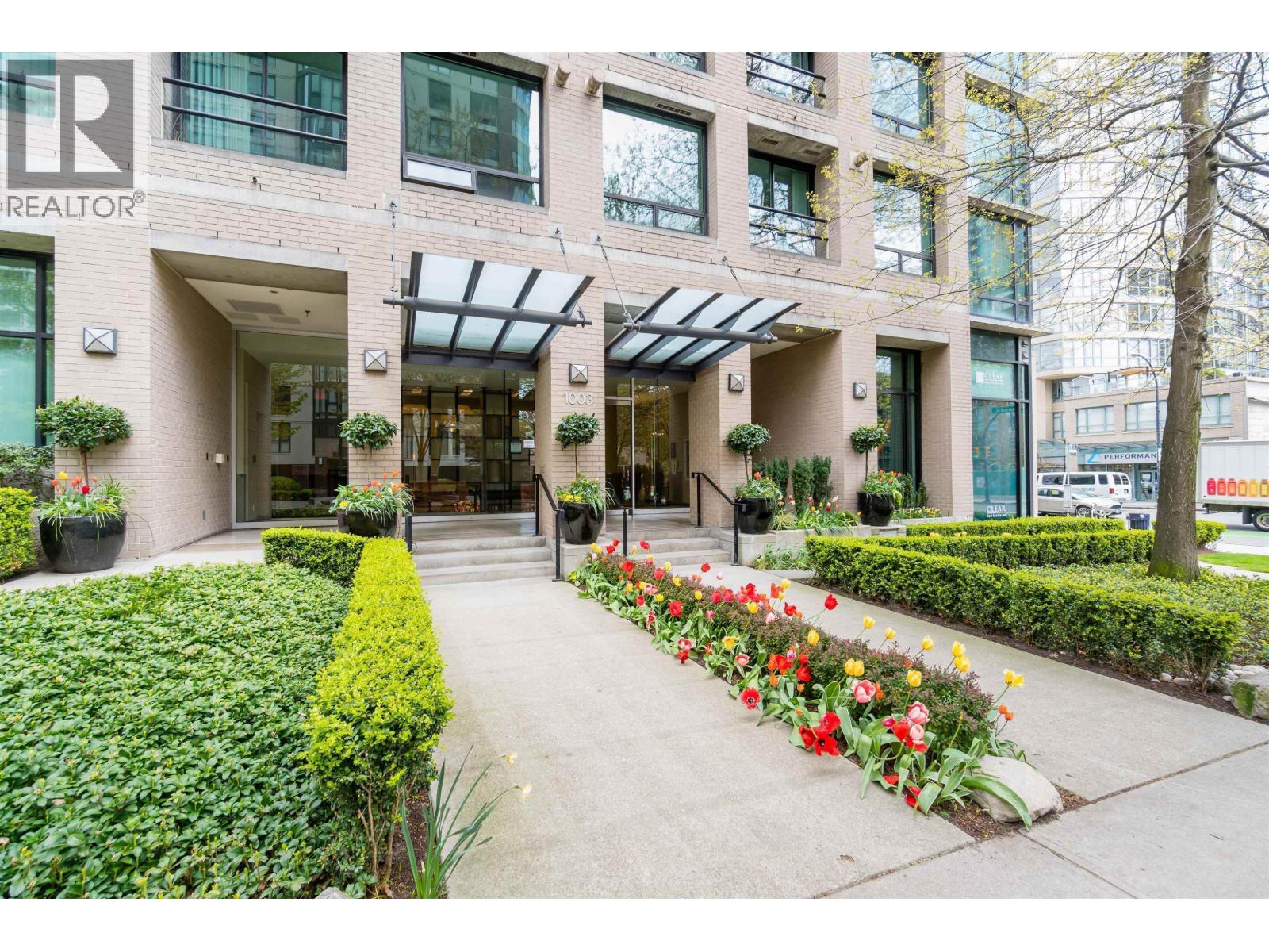 801 1003 BURNABY STREET, Vancouver