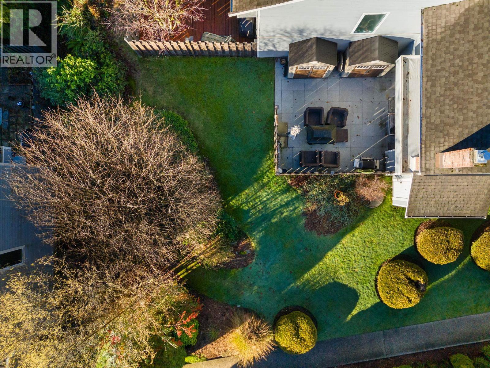 4687 HOSKINS ROAD, North Vancouver