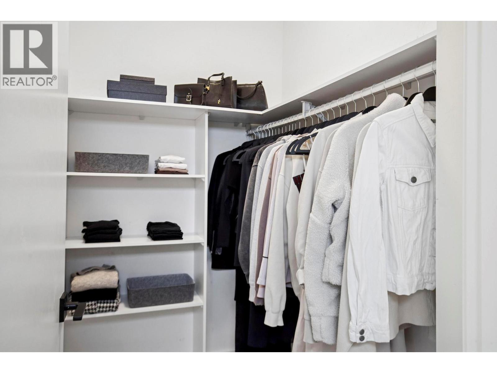  966 Fuller Avenue, Kelowna