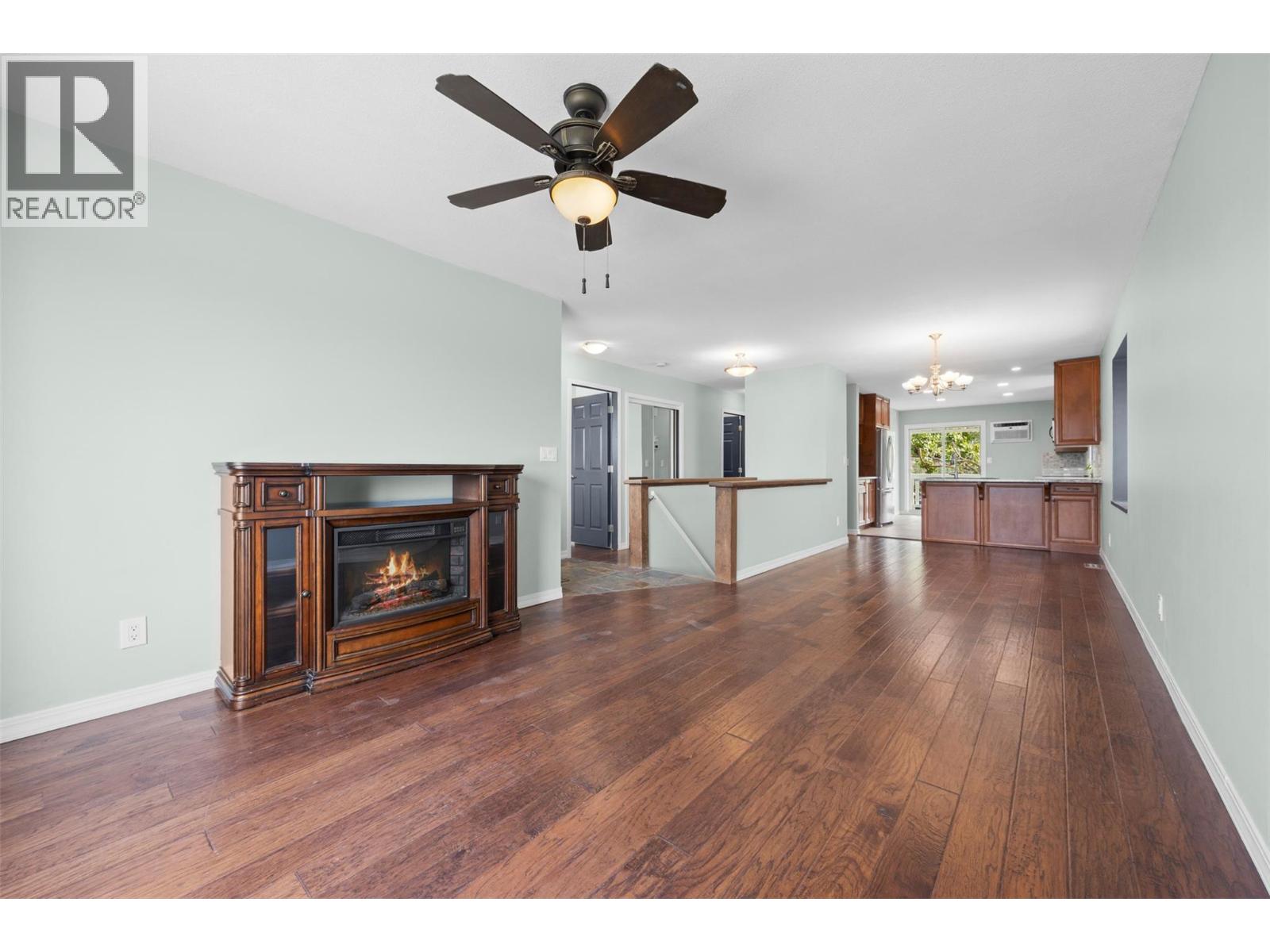 8 6400 Spencer Road, Kelowna