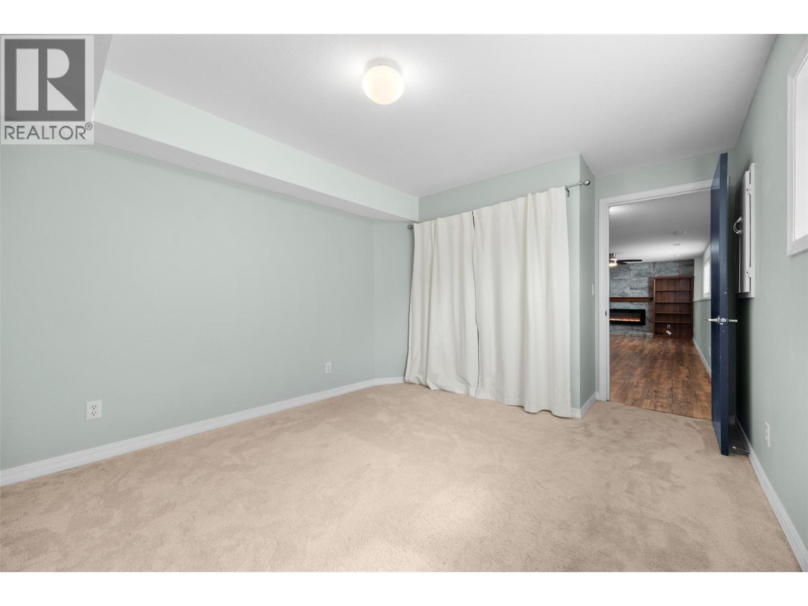 #8 6400 Spencer Road - 19