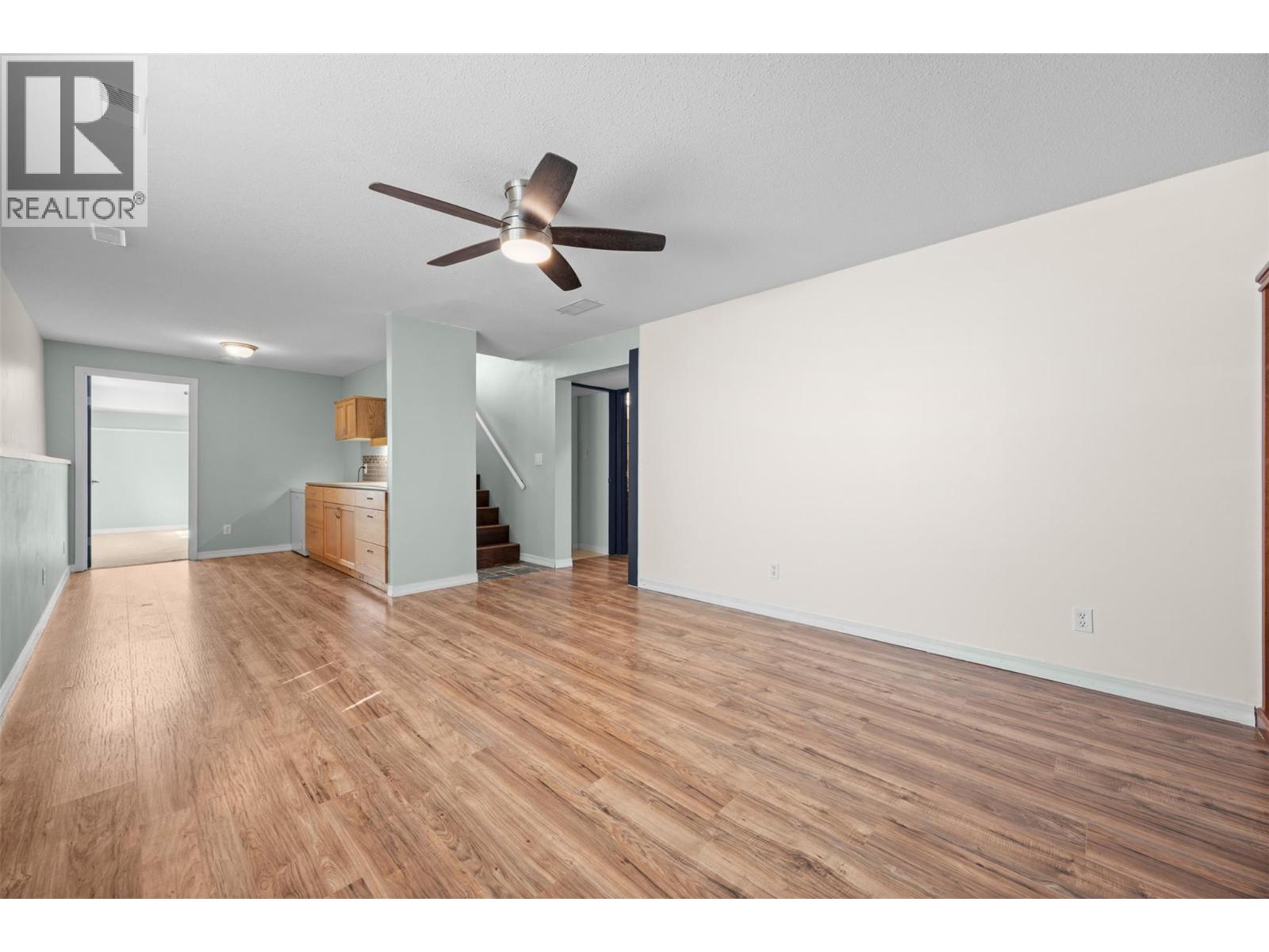 8 6400 Spencer Road, Kelowna