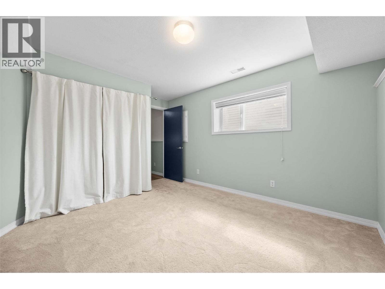 #8 6400 Spencer Road - 20