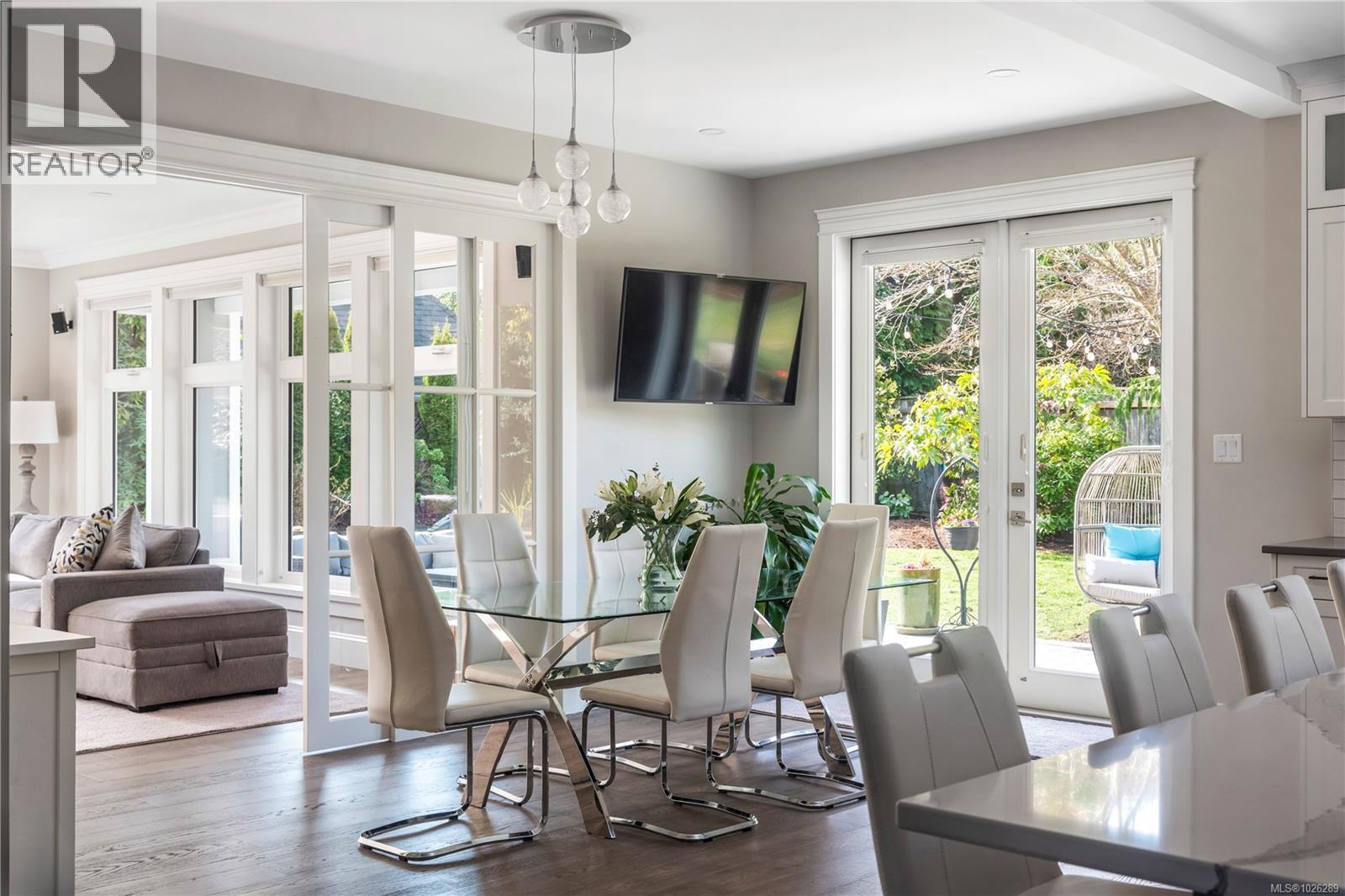 3350 Weald Rd, Oak Bay