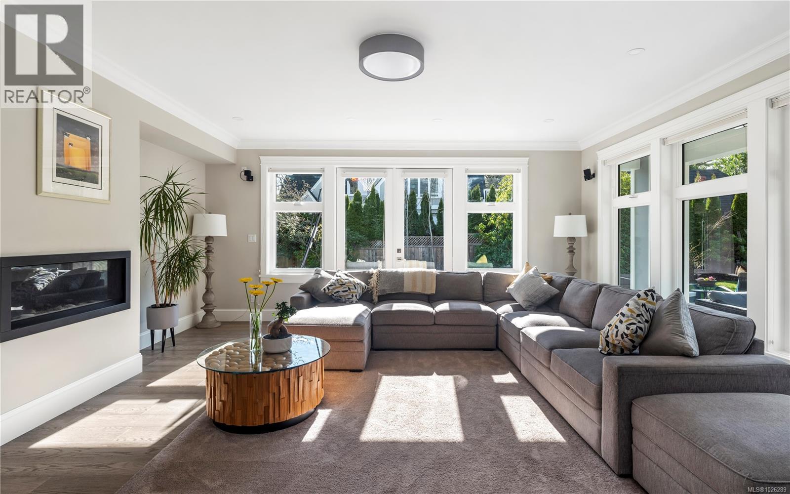 3350 Weald Rd, Oak Bay