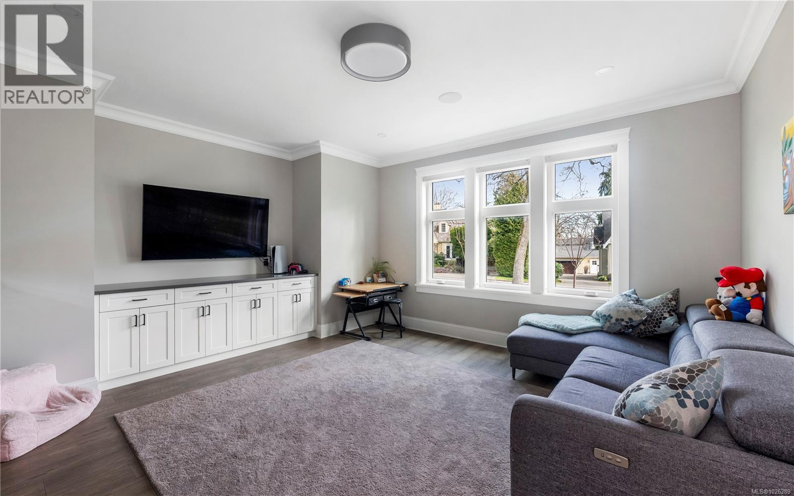 3350 Weald Rd, Oak Bay