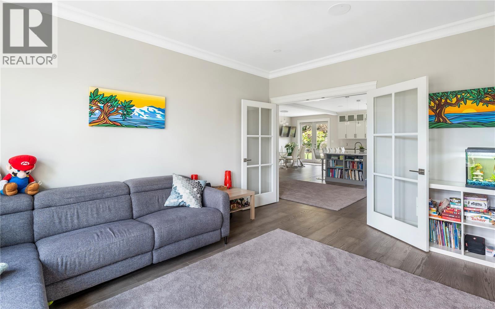 3350 Weald Rd, Oak Bay