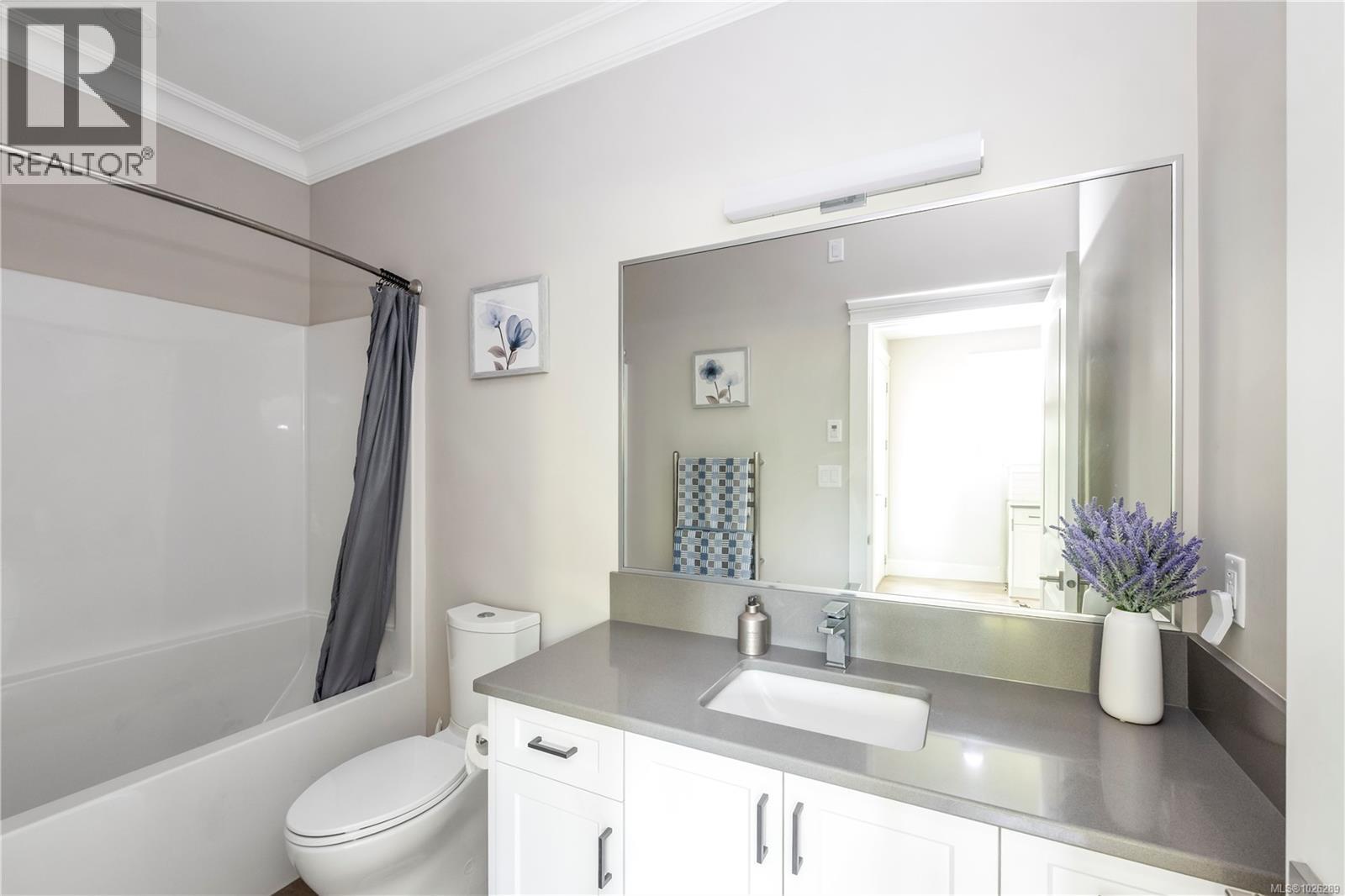 3350 Weald Rd, Oak Bay