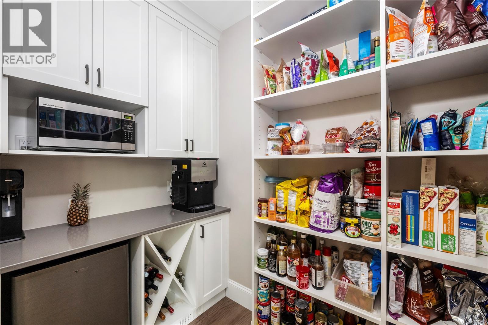 3350 Weald Rd, Oak Bay