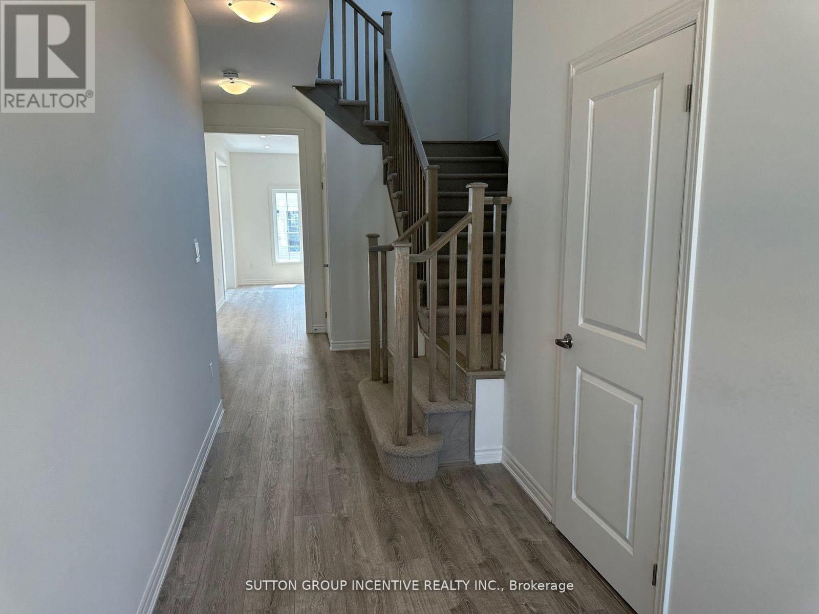 231 PRESCOTT DRIVE - Photo 2 of 18, Clearview (Stayner), Ontario