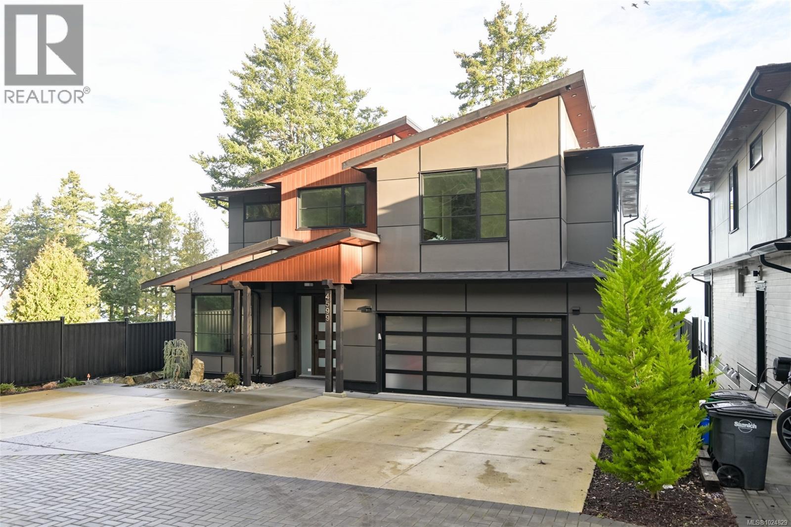  4599 Cordova Bay Road, Saanich