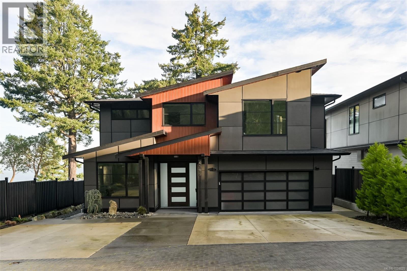  4599 Cordova Bay Road, Saanich