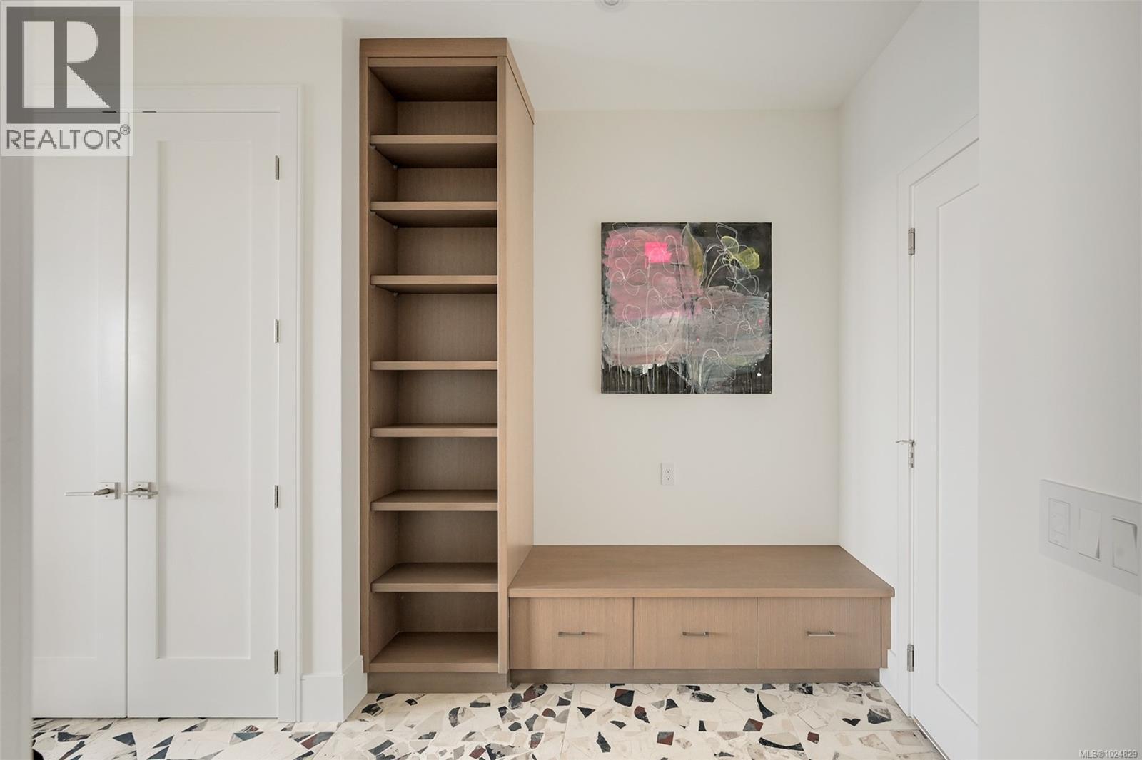  4599 Cordova Bay Road, Saanich