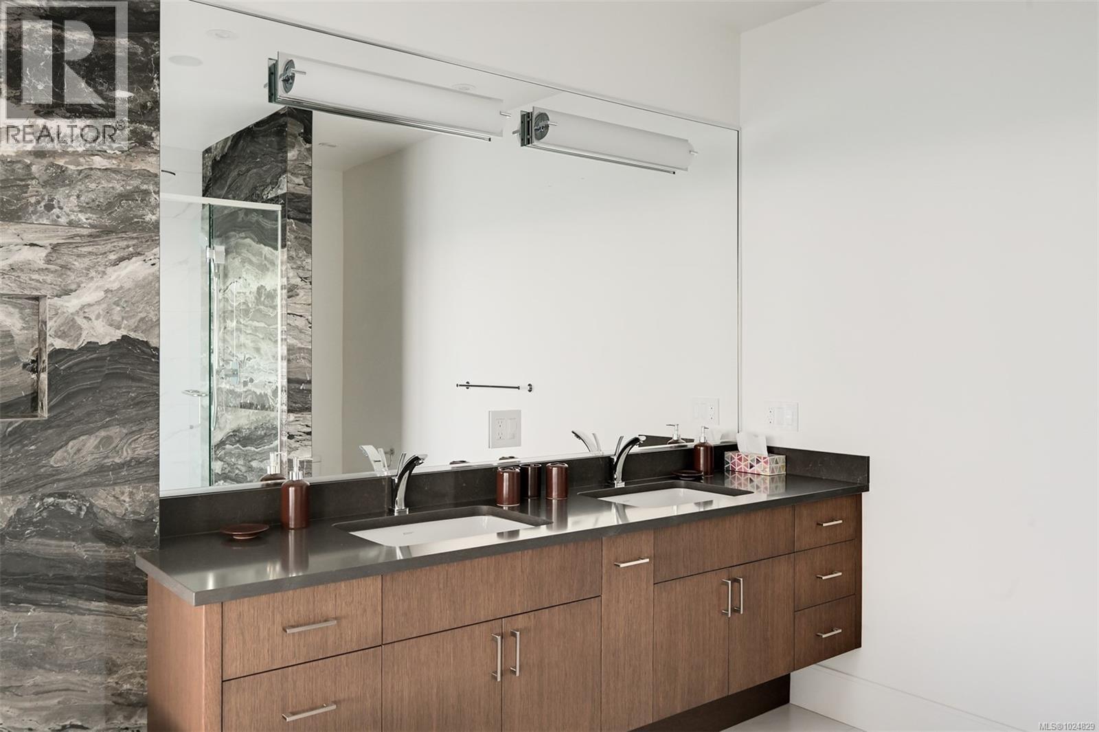  4599 Cordova Bay Road, Saanich