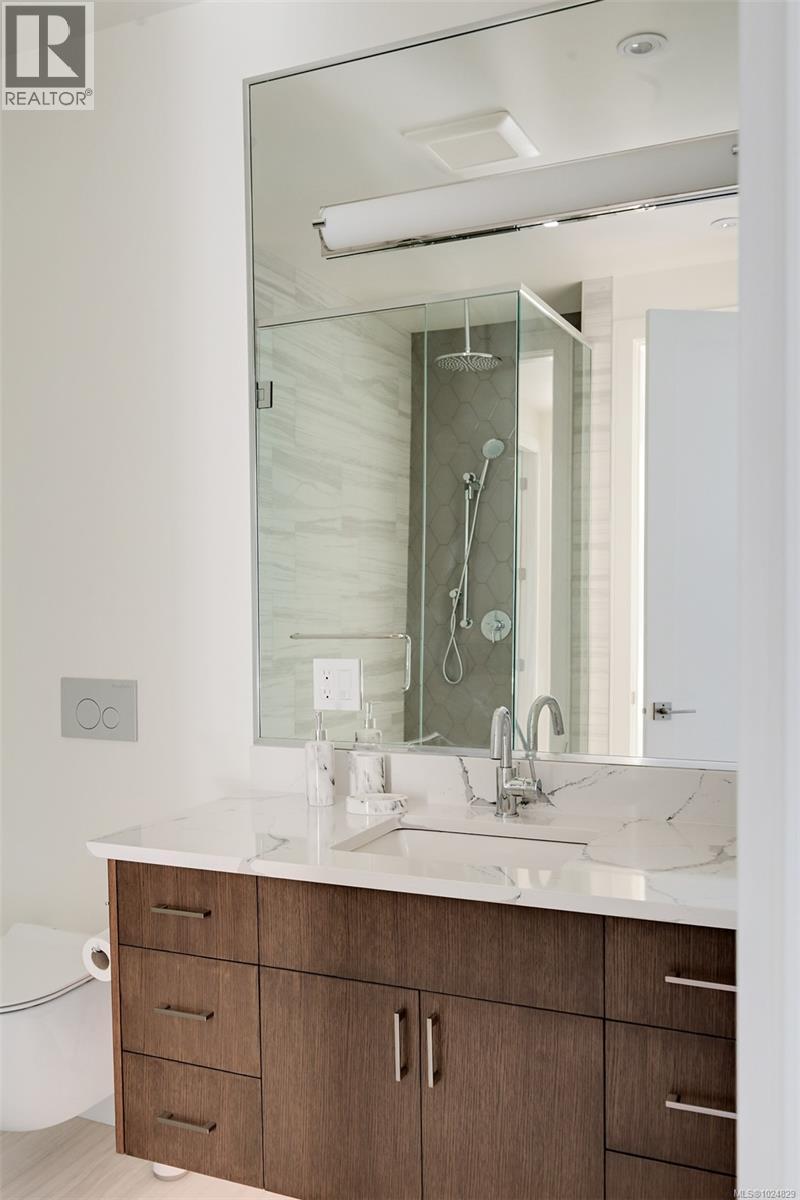 4599 Cordova Bay Rd - 63