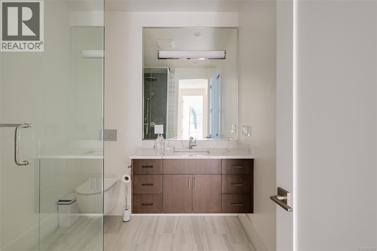 4599 Cordova Bay Rd - 62