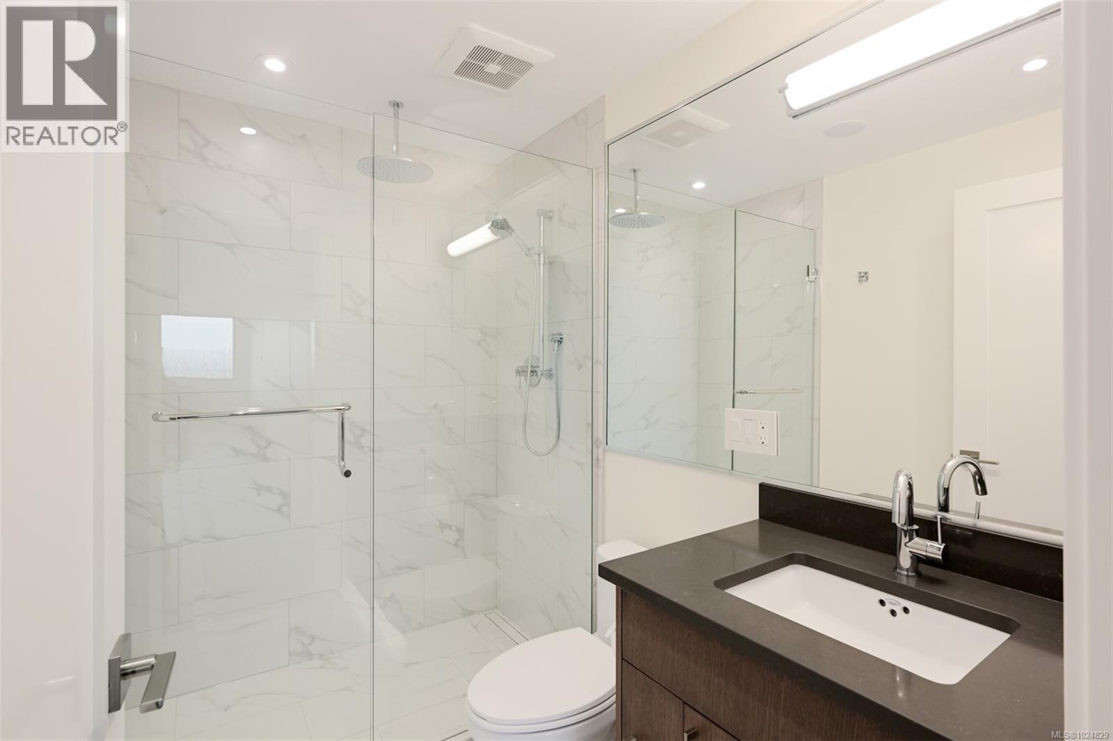 4599 Cordova Bay Rd - 74