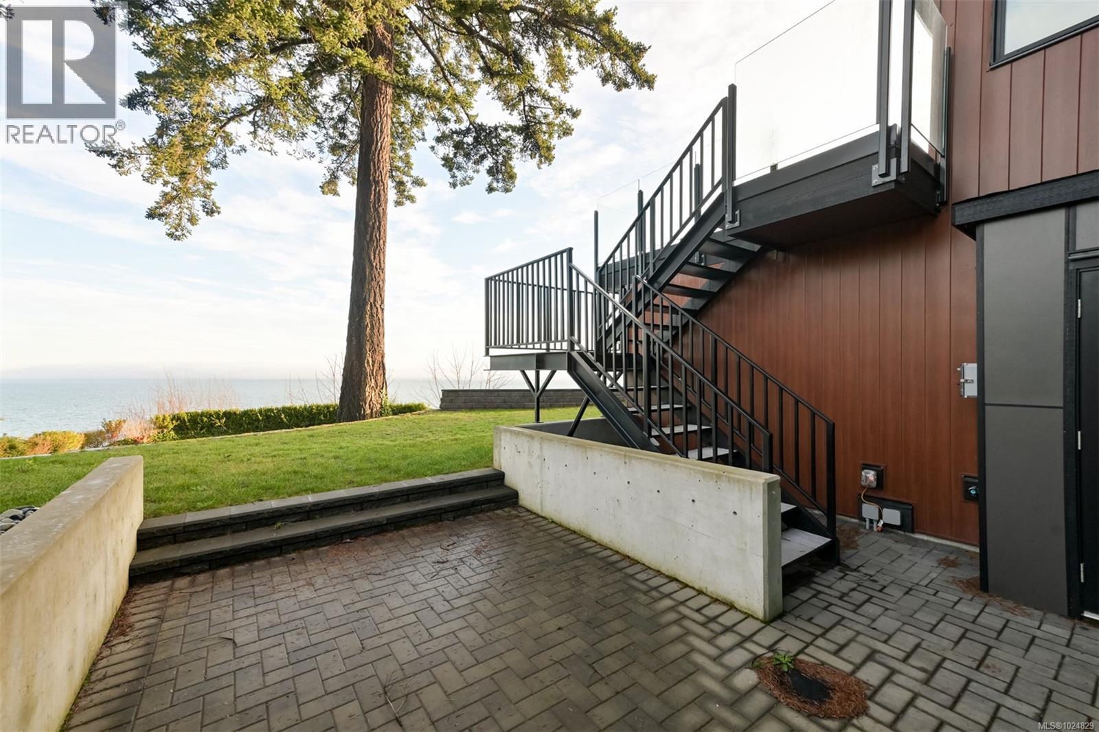4599 Cordova Bay Rd - 79