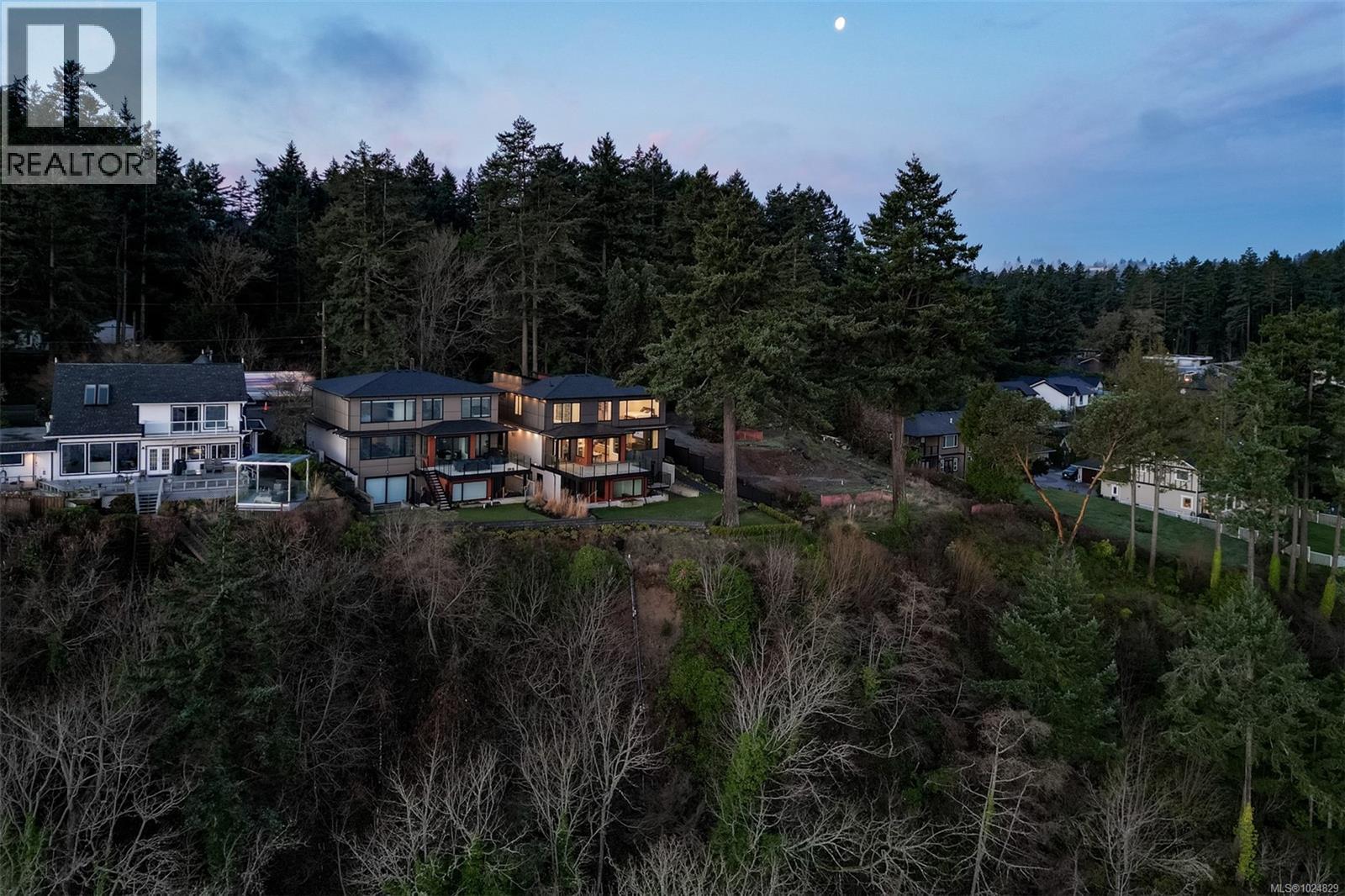  4599 Cordova Bay Road, Saanich