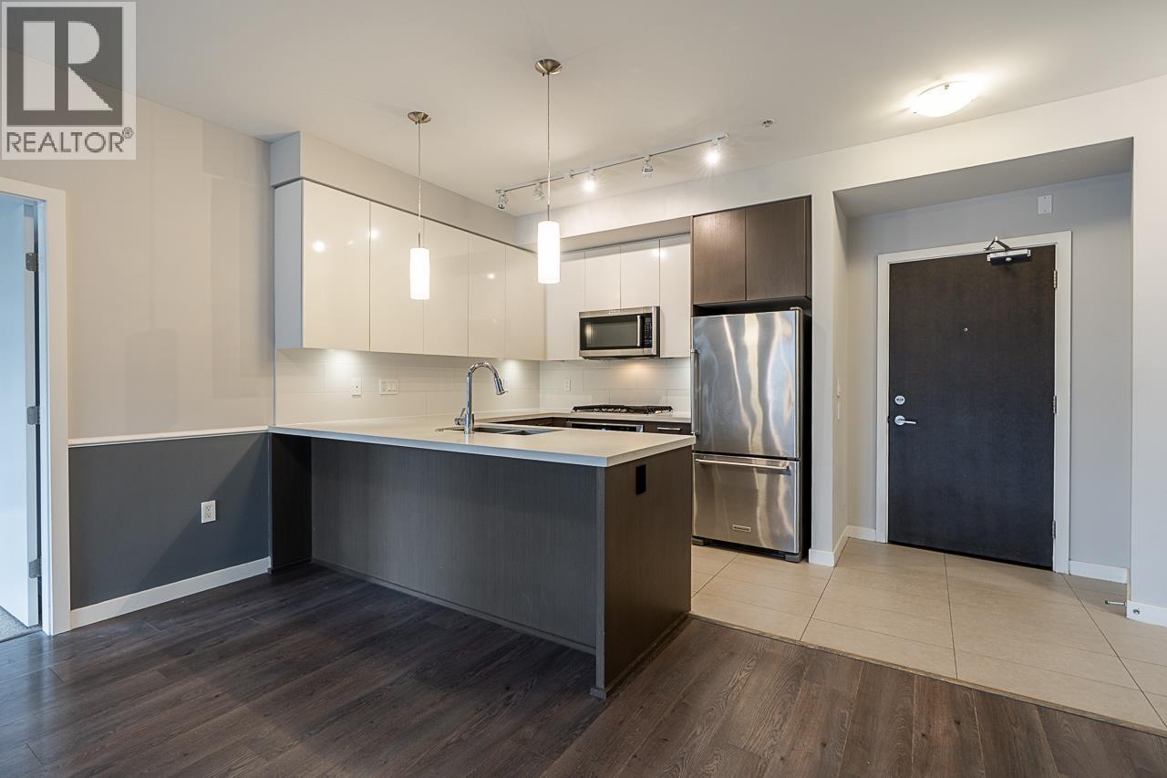 319 22 E ROYAL AVENUE, New Westminster