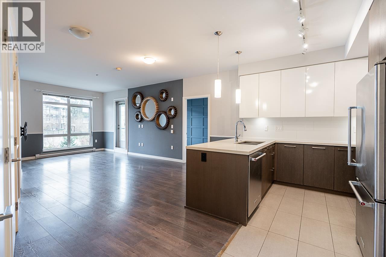 319 22 E ROYAL AVENUE, New Westminster