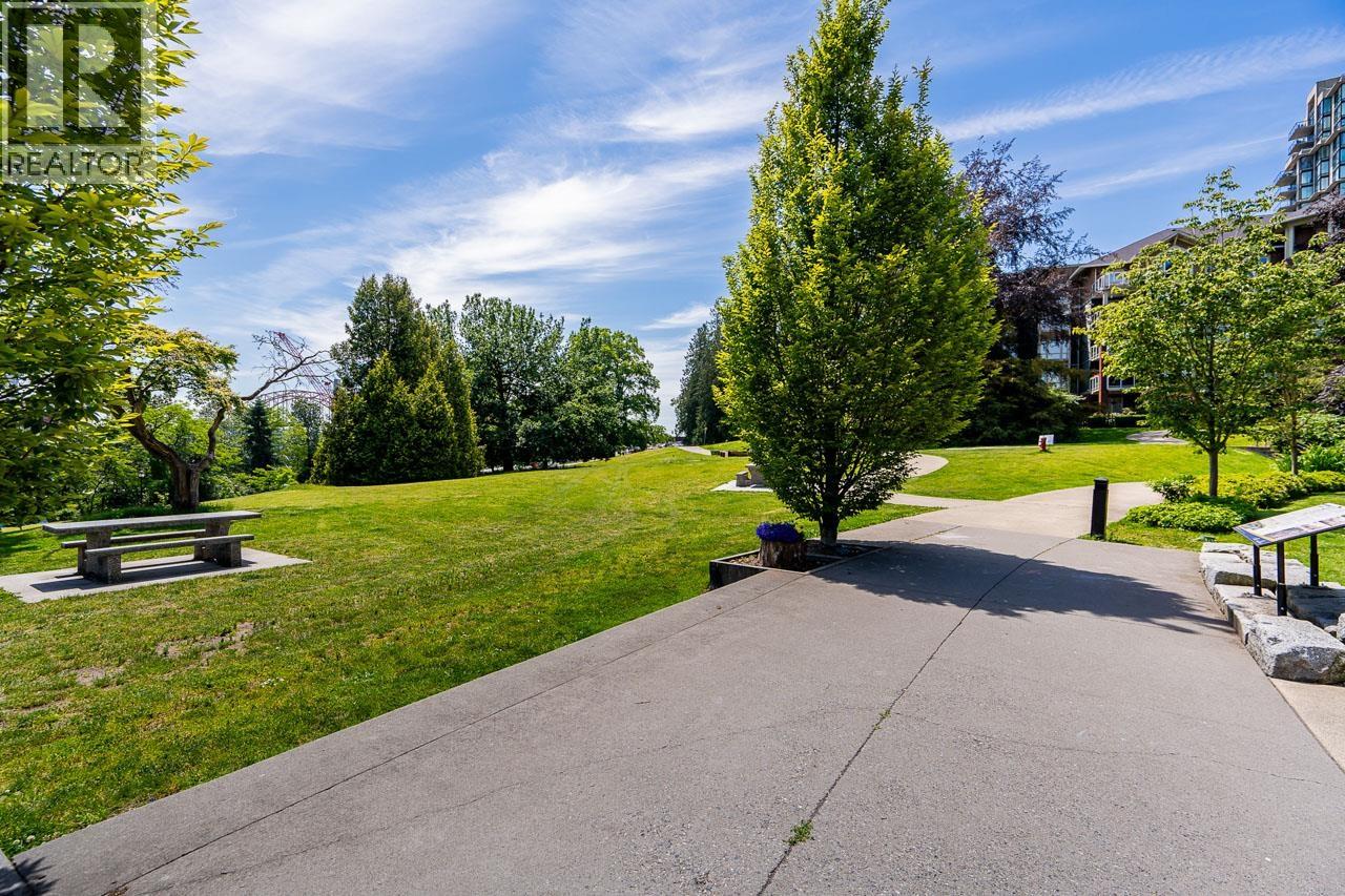 319 22 E ROYAL AVENUE, New Westminster