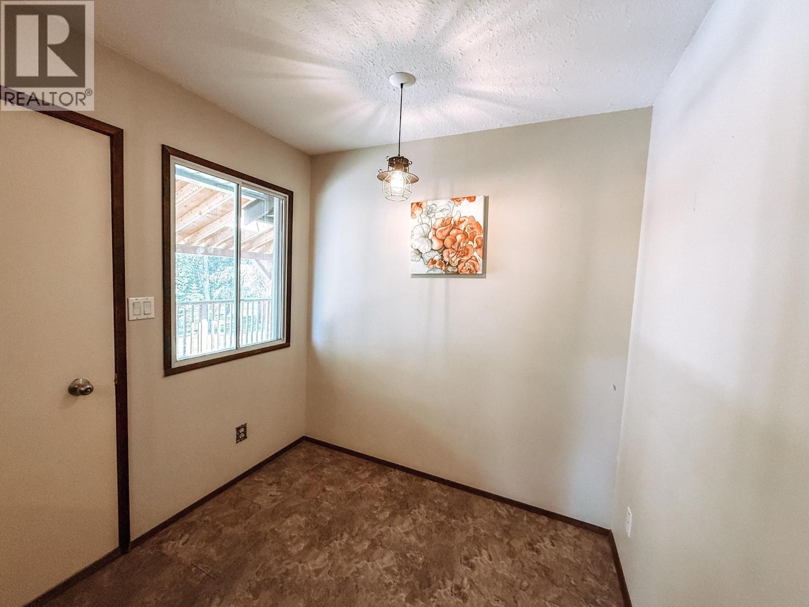 4719 CARIBOO DRIVE - 22