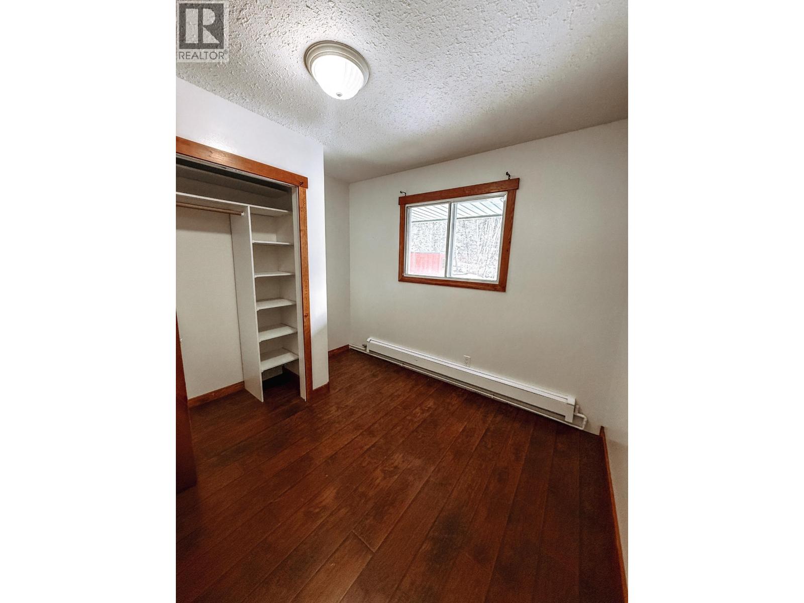 4719 CARIBOO DRIVE - 27