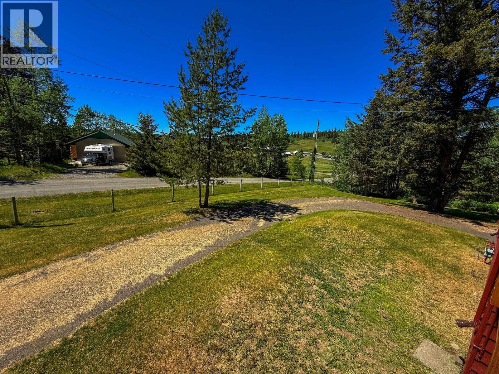 4719 CARIBOO DRIVE - 35
