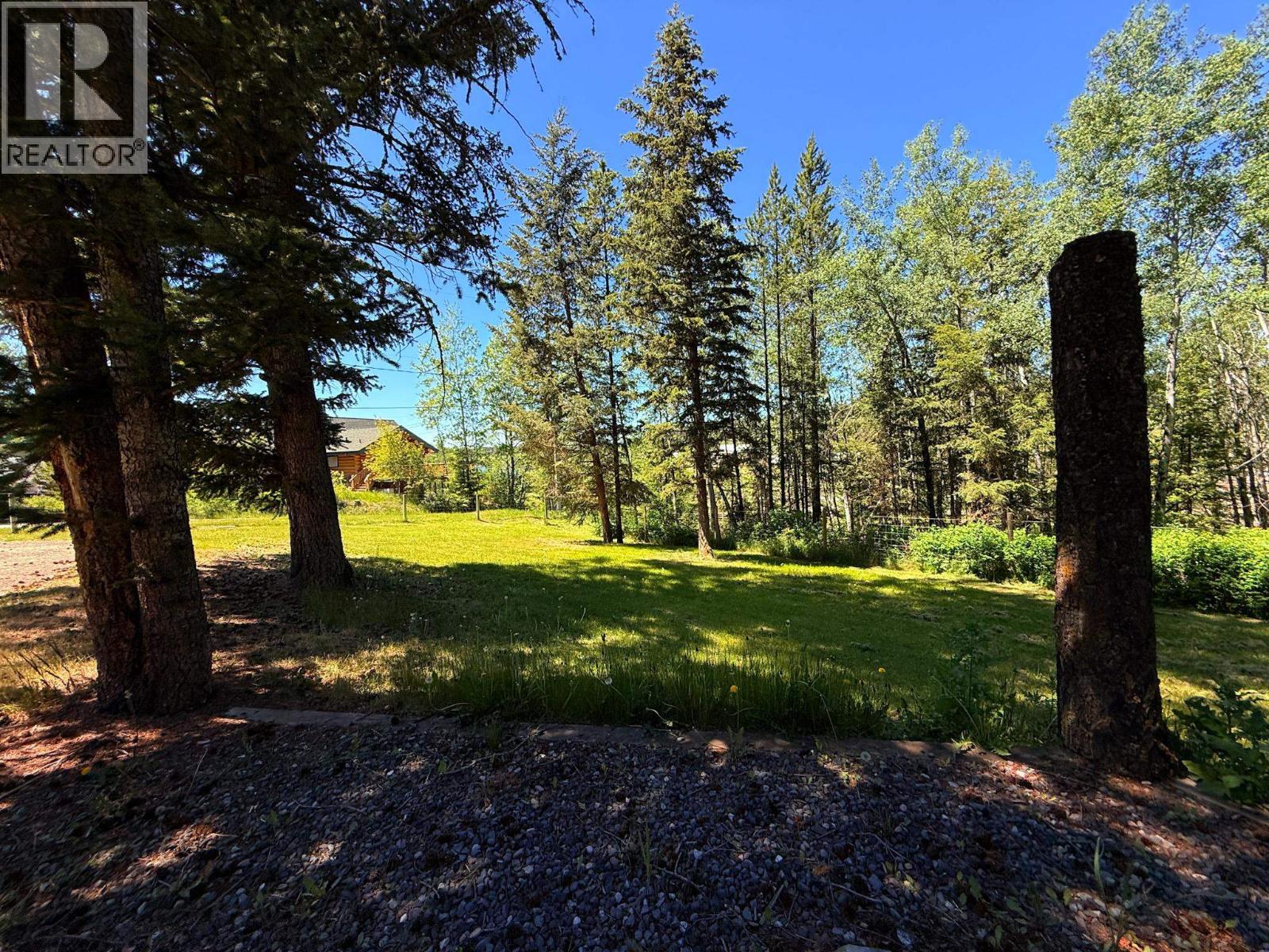 4719 CARIBOO DRIVE - 39