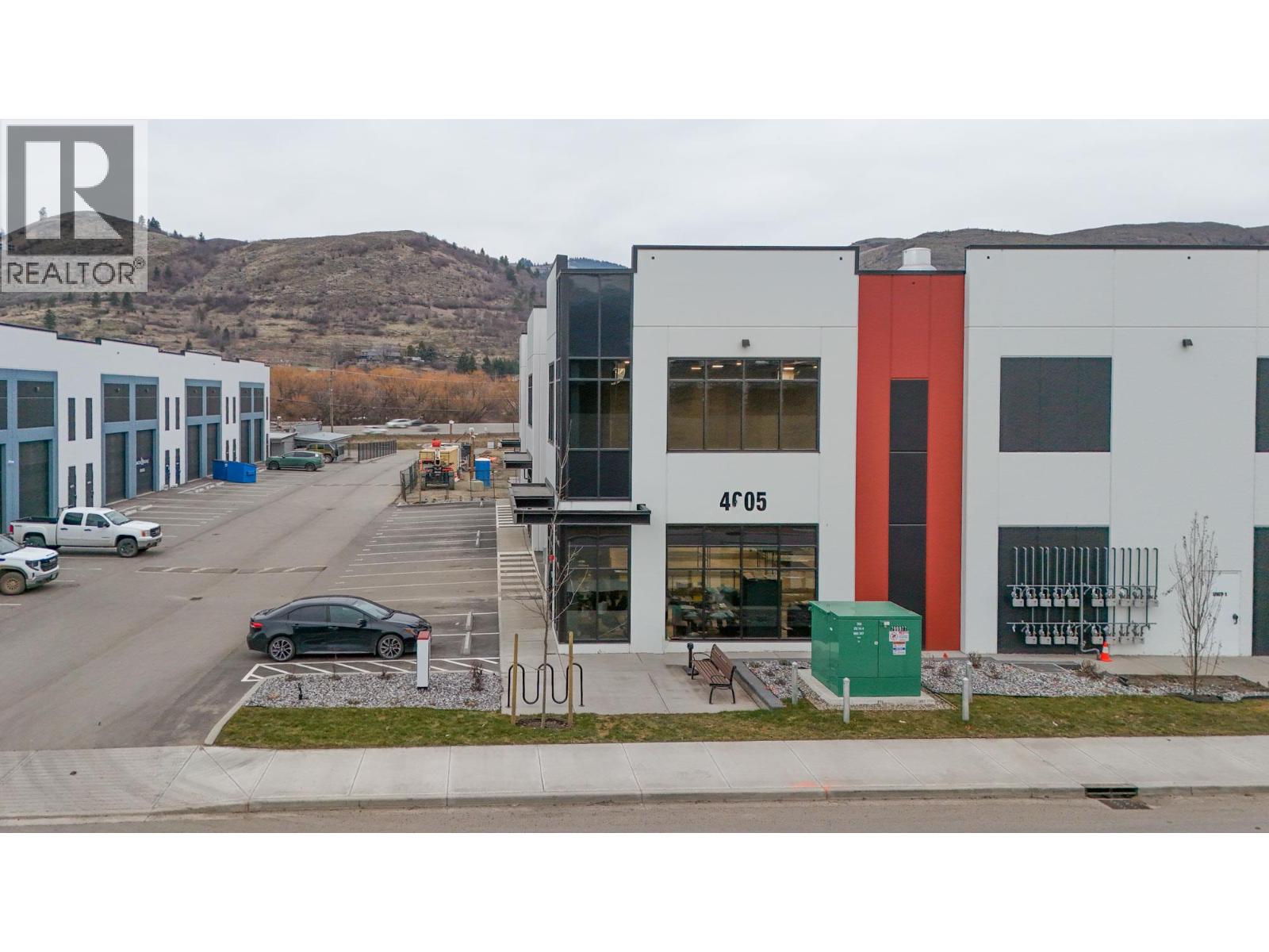 9, 10 & 14 4605 34th Street, Vernon