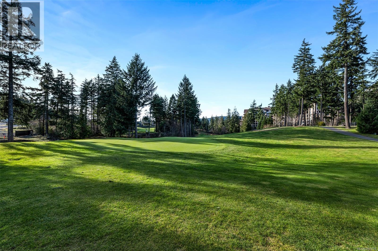  1153 DEERVIEW Place, Langford