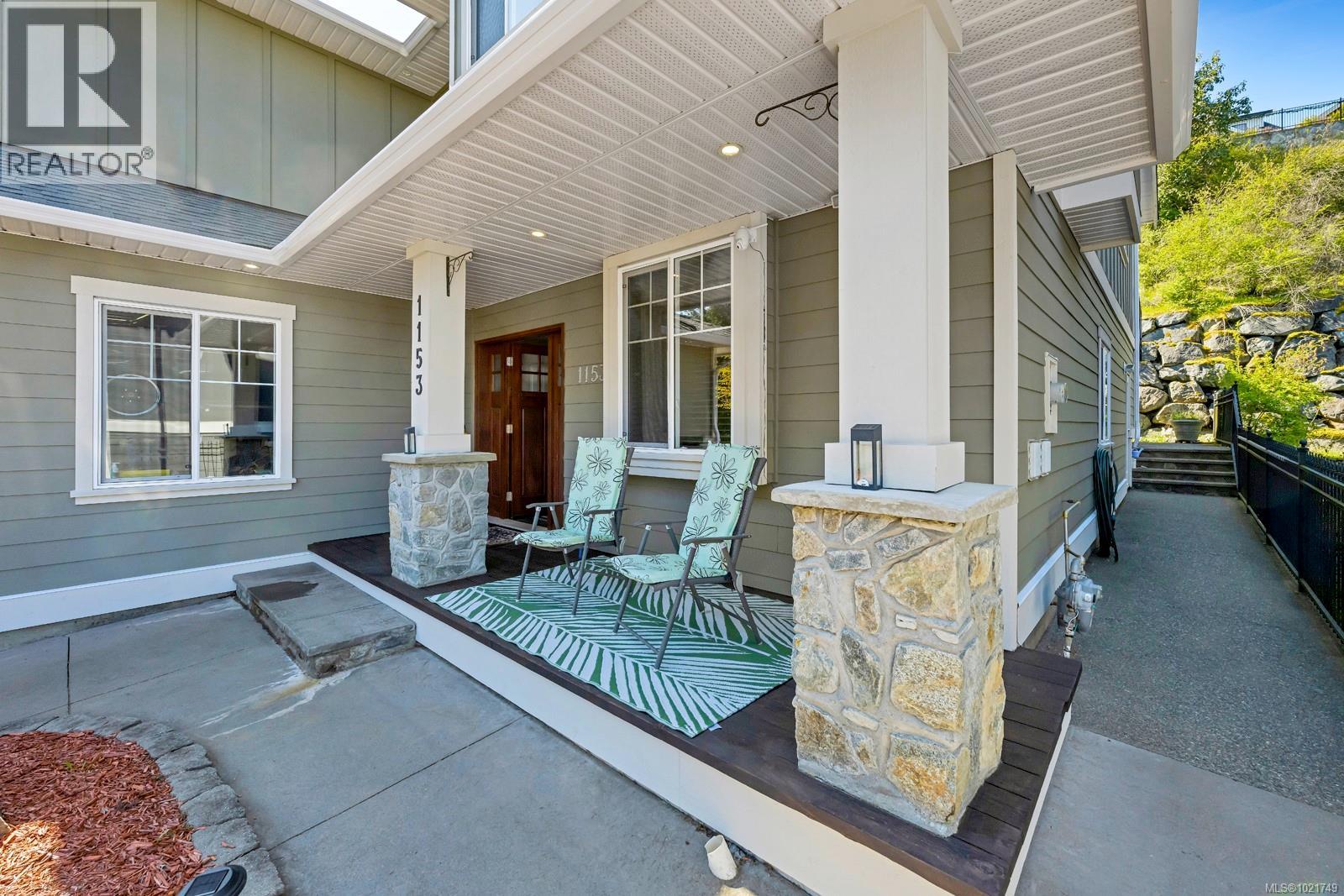  1153 DEERVIEW Place, Langford